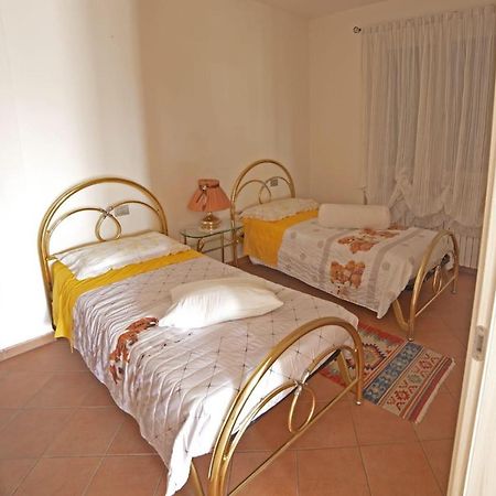 Casa Vacanze Al Capriano Appartamento Mora Cantello Zewnętrze zdjęcie